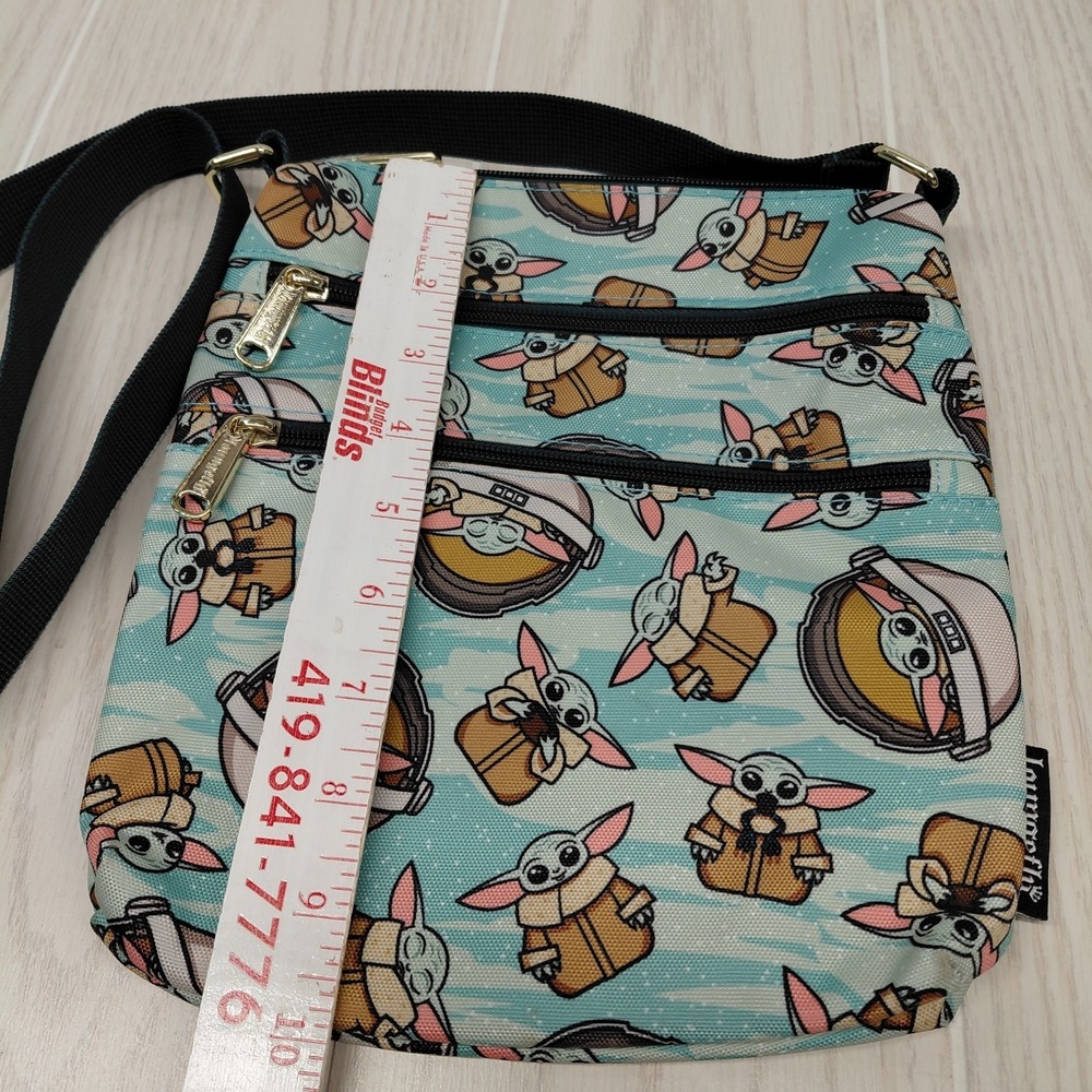 Star Wars Loungefly Baby Yoda Grogu Passport Crossbody Bag Mandalorian Mult Zip - Picture 6 of 16